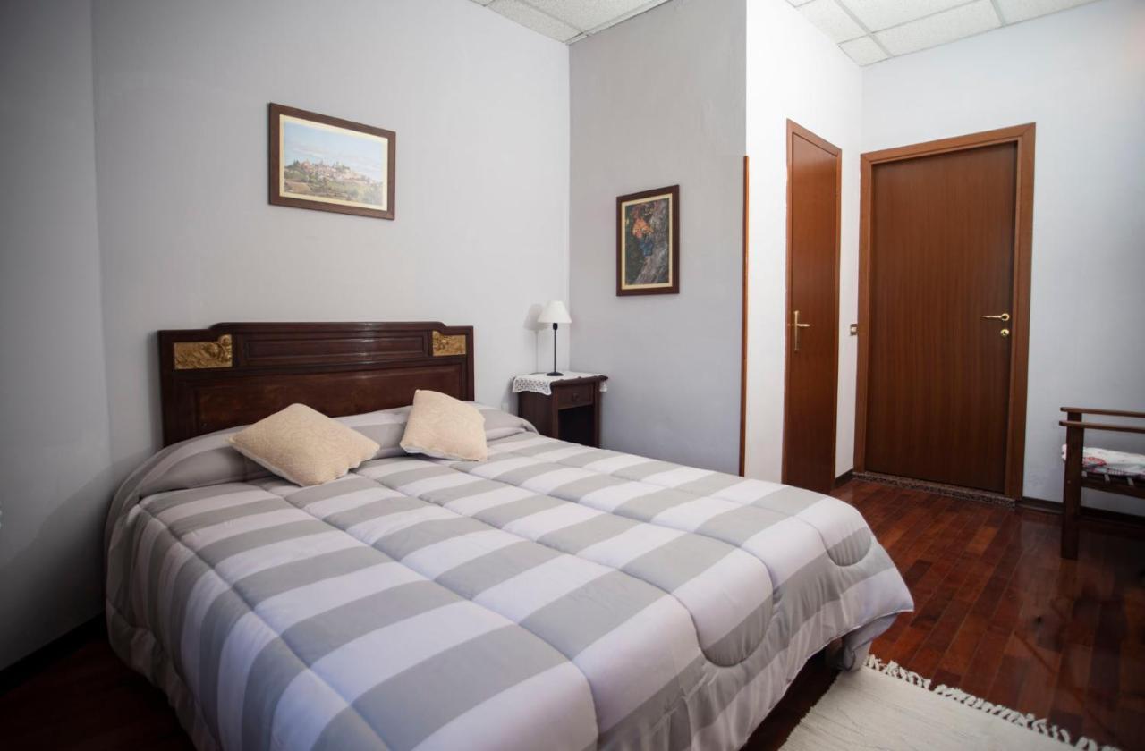 I Quattro Grappoli Bed & Breakfast Neive Exterior foto